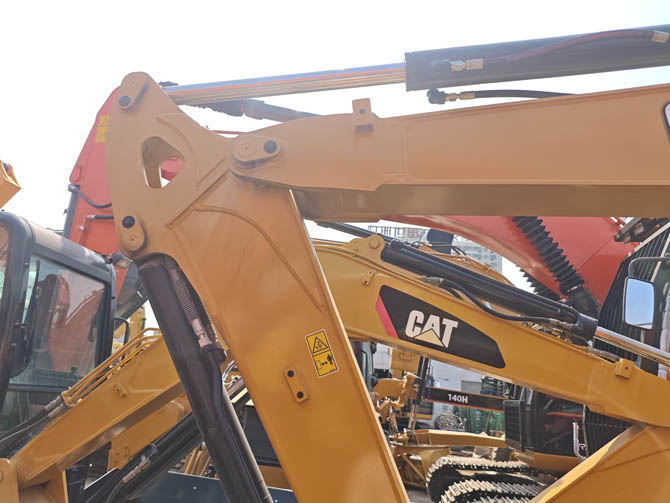 Cat 305.5 3-4