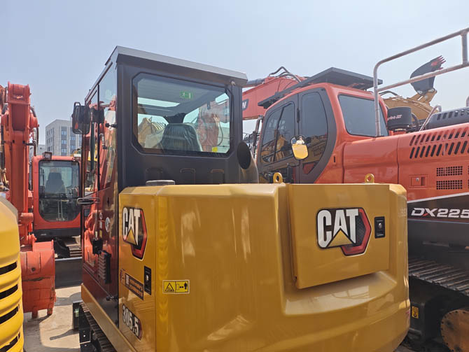 Cat 305.5 3-7