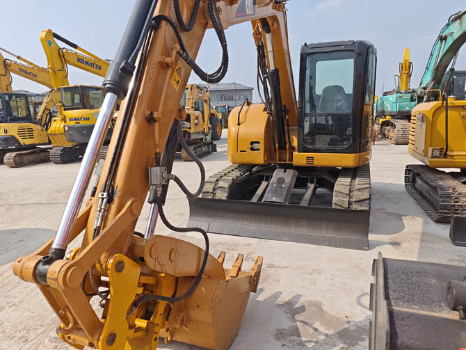 Cat Mini Excavator 308DCR 2016 model for sale