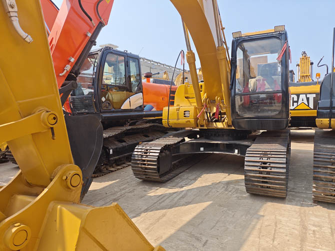 Cat 320CL excavator 2006 model in China