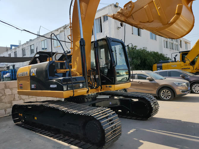 2013 Cat 323D excavator for sale Japan made excellent condition