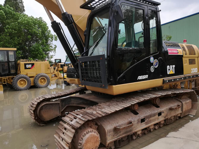 Cat 330D Excavator For Sale 2013 Japan model in excellent working condition