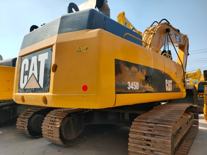 2011 Cat 345D excavator for sale in excellent working condition made in USA