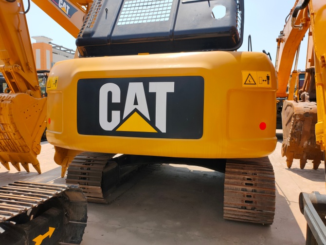 2011 Caterpillar 325DL excavator for sale in excellent working condition