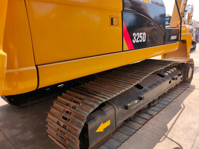 2011 Caterpillar 325DL excavator for sale in excellent working condition