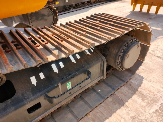 2011 Caterpillar 325DL excavator for sale in excellent working condition