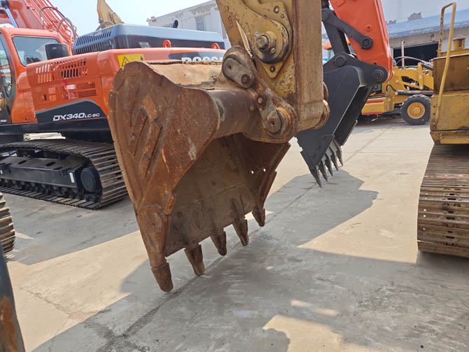 Original Caterpillar 330GC For Sale 2021 excavator with low hours in excellent working condition