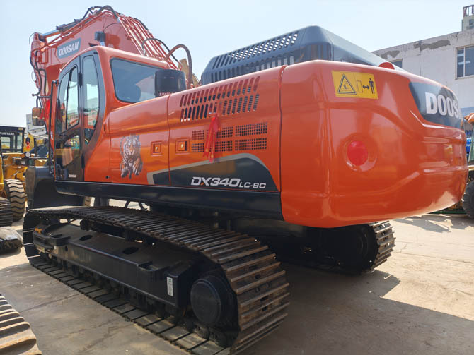 Used Doosan DX340LC excavator for sale low hours Made in Korea excellent condition