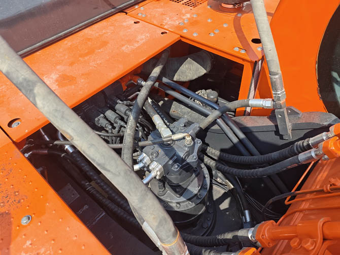 Used Doosan DX340LC excavator for sale low hours Made in Korea excellent condition