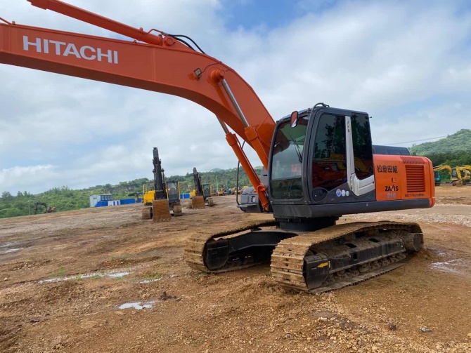 2012 Hitachi ZX210-3 excavator Made in Japan with ISUZU engine parked on construction site