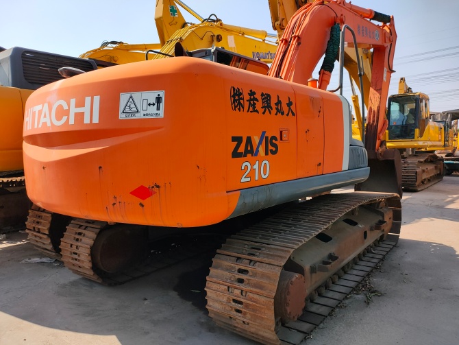 Hitachi ZX210H-3 for sale 2013 Japan original excavator with ISUZU engine