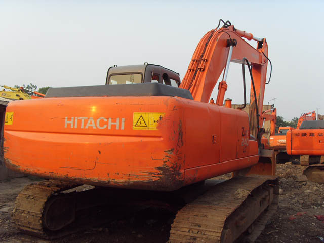 Hitachi ZX240LC for sale 2008 excavator made in Japan with ISUZU engine
