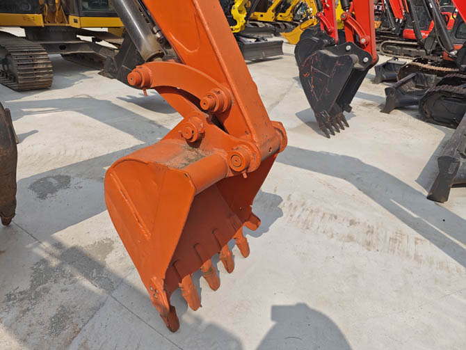 Hitachi ZX55 mini excavator 2016 model in good working condition