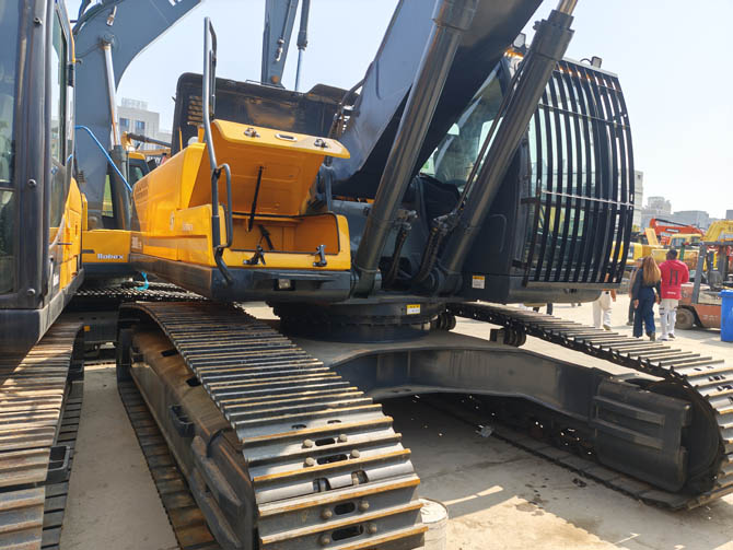2020 Hyundai 300LC-9 excavator for sale low hours Korea made