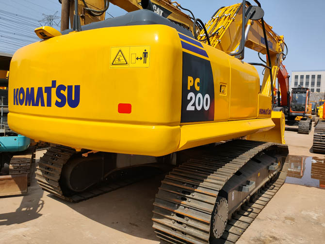 Used Komatsu PC200-8N1 For Sale 2013 Japan Original Excavator