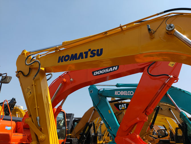 Used Komatsu PC200-8N1 For Sale 2013 Japan Original Excavator