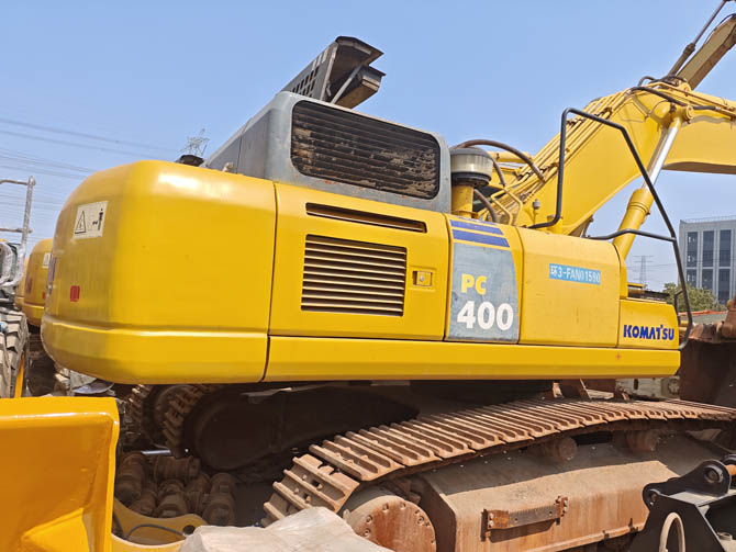 Komatsu PC400 large excavator for sale - right side view