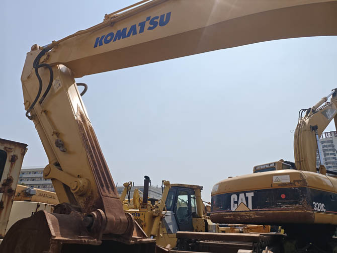 Large Komatsu Excavator PC400 2018 model heavy duty machine