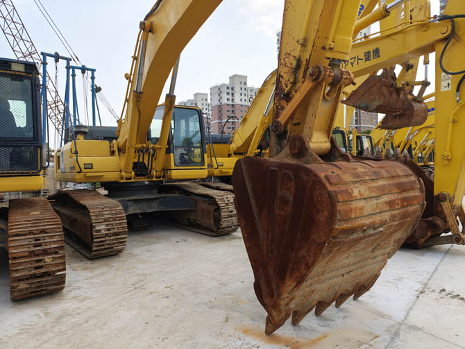 Komatsu PC400-8R For Sale 2018 Japan original 40 ton excavator price 53000 USD