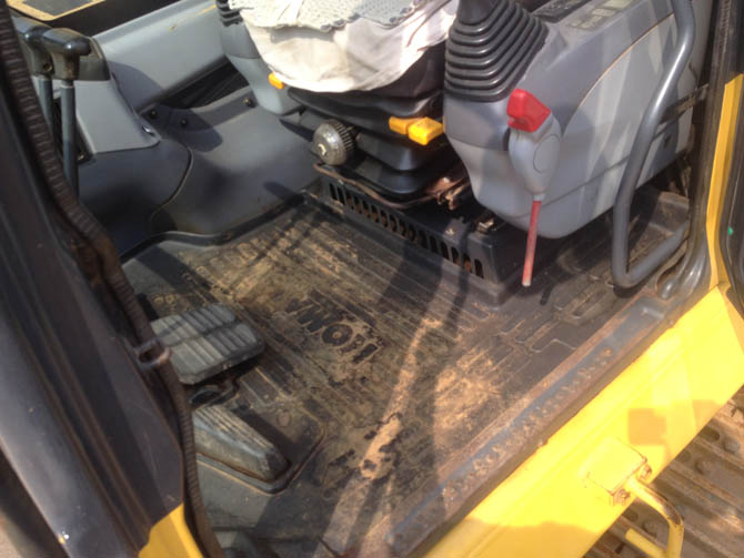 Heavy Komatsu PC450-7 For Sale 2010 model low hours Made in Japan excellent condition