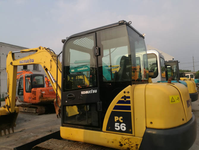 2017 Komatsu PC56 mini excavator made in Japan in excellent working condition