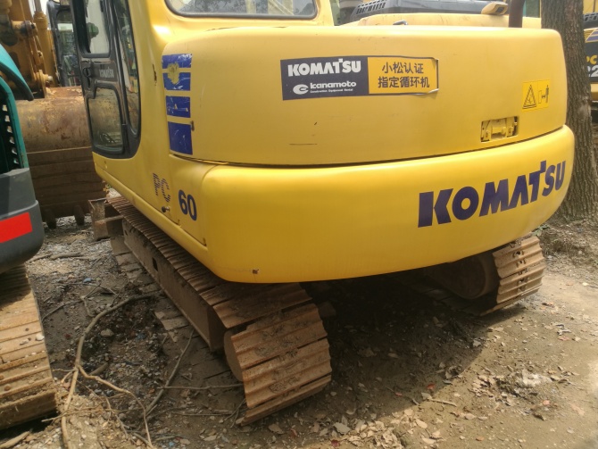 Komatsu PC60-7 for sale 2010 mini excavator made in Japan