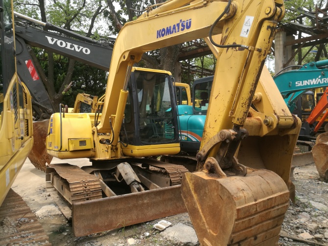 Komatsu PC60-7 for sale 2010 mini excavator made in Japan