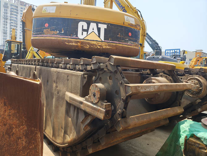 2006 Swamp Buggy 320C amphibious excavator made in Japan in original condition