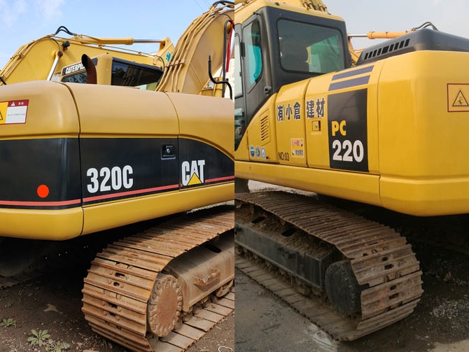 Side-by-side comparison of Cat 320 and Komatsu PC220 excavators on a site