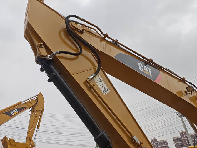 Cat 320D excavator 2014 model in China job ready condition