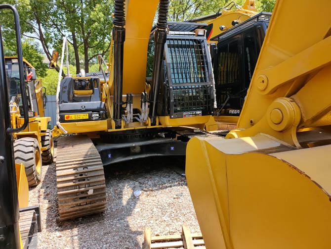 Caterpillar 325D2L excavator 2018 model in good working condition