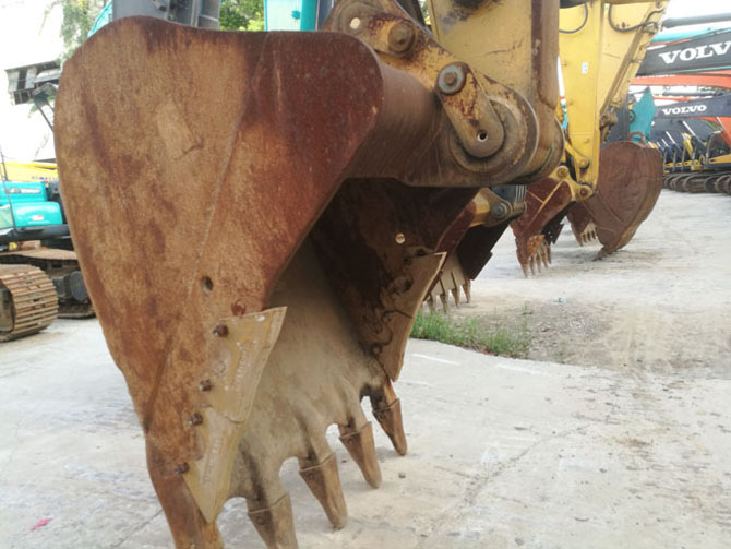 Cat 349D2 excavator 2018 model in China job ready condition