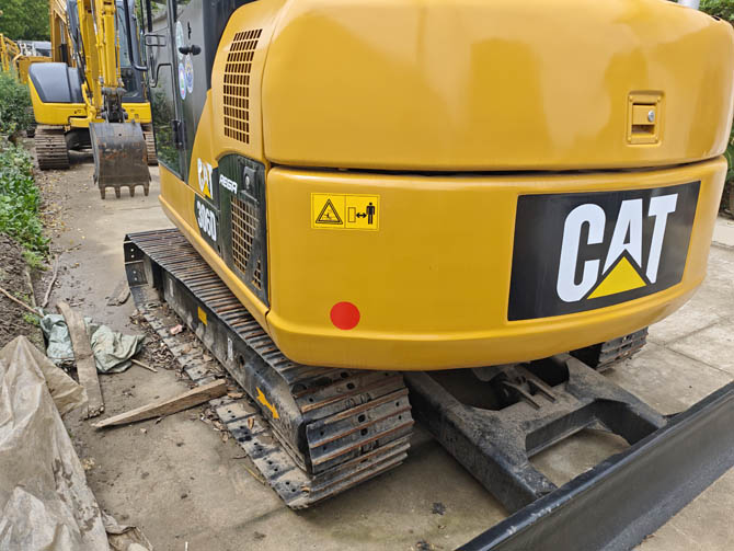 Caterpillar 306D mini excavator 2014 model in good condition