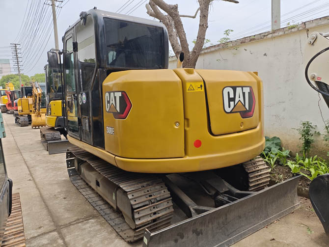Caterpillar 308E mini excavator 2017 model in good condition