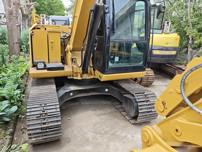 Caterpillar 308E mini excavator 2017 model in good condition