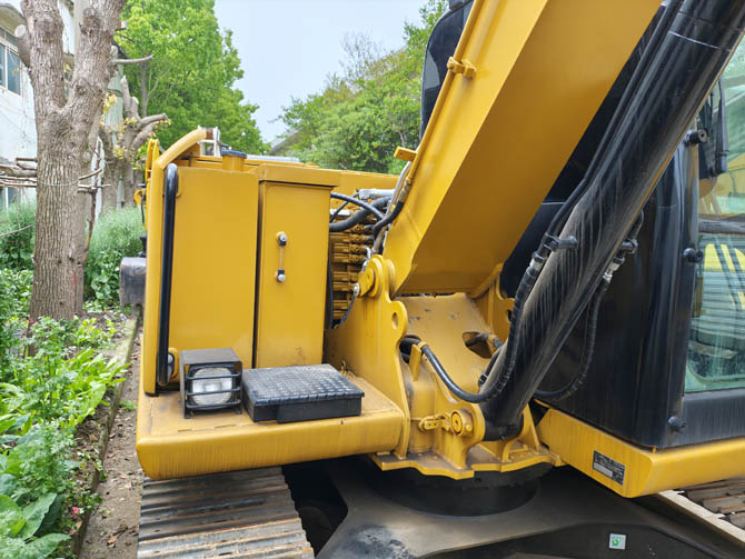 Caterpillar 308E mini excavator 2017 model in good condition