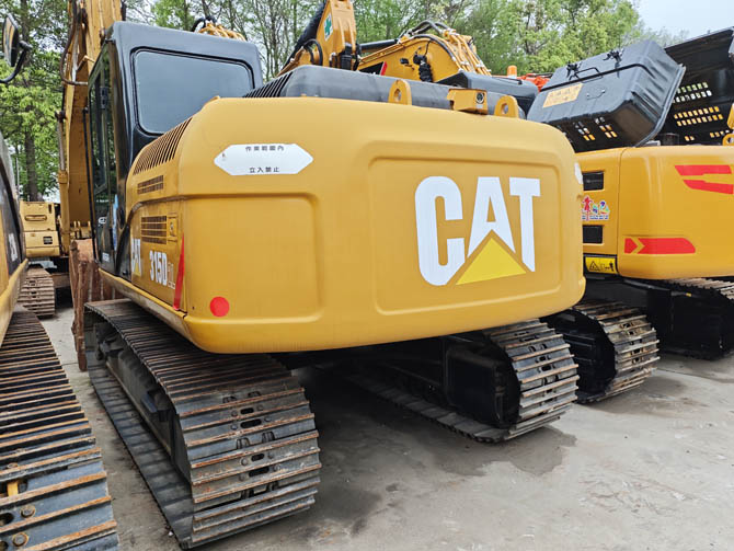 Caterpillar 315D2L excavator 2021 Japan made 15 ton machine