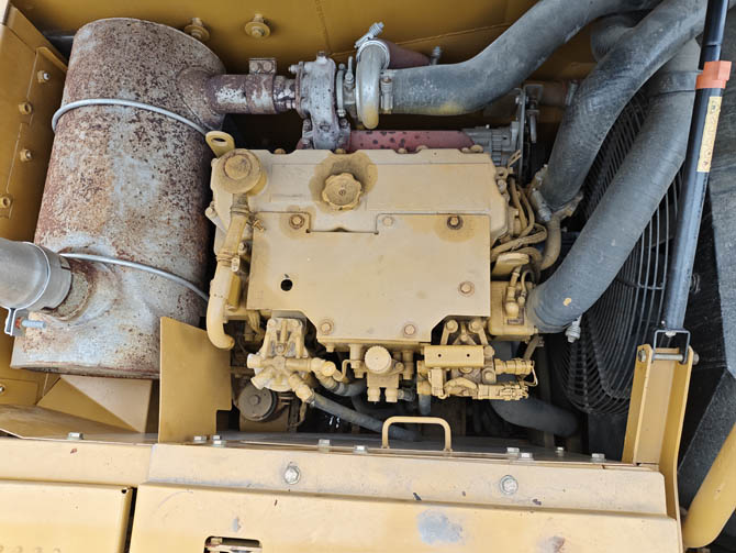 Caterpillar 315D2L excavator 2021 Japan made 15 ton machine