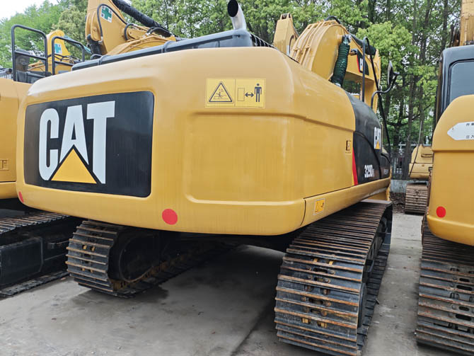 Used Caterpillar 329D2L excavator 2020 model in good condition