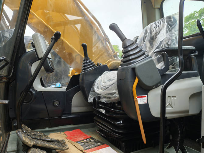 Used Caterpillar 329D2L excavator 2020 model in good condition
