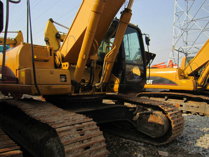 2006 Caterpillar 330C excavator for sale in China working condition job ready machine