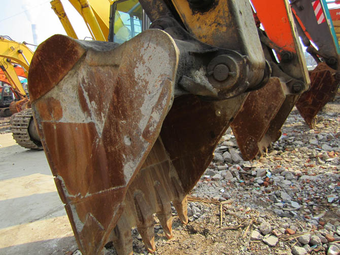 2006 Caterpillar 330C excavator for sale in China working condition job ready machine