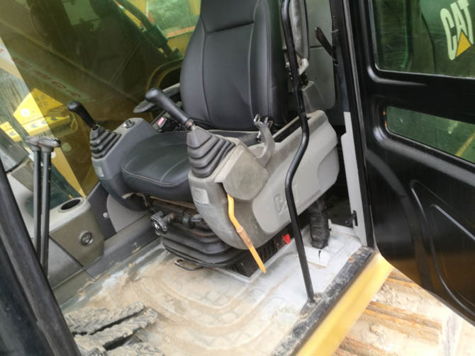 Caterpillar 336D2L excavator 2018 model mining configuration