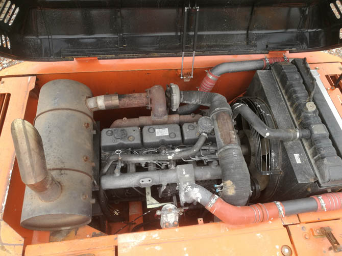 Doosan DH225LC-9 excavator 2010 model in excellent working condition
