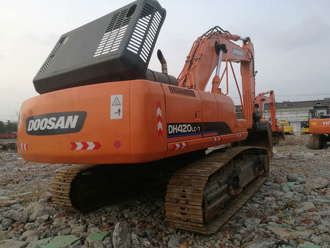 Doosan DH420LC-7 excavator 2014 model for sale Korea