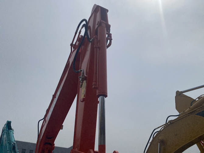 2019 Doosan DX75 mini excavator low hours in good condition