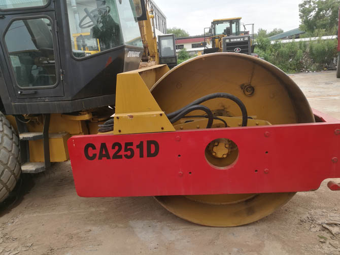 Dynapac CA251D single drum compactor 2010 model in good condition