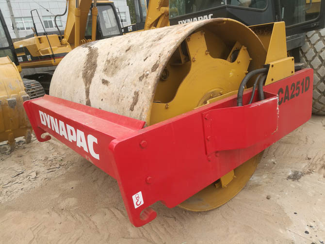 Dynapac CA251D single drum compactor 2010 model in good condition