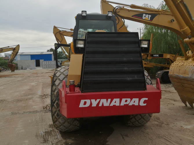 Dynapac CA251D single drum compactor 2010 model in good condition