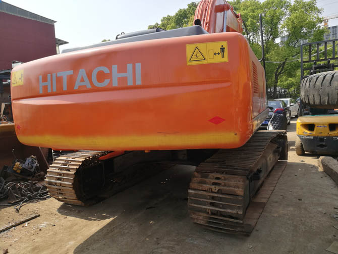 Hitachi ZX210G excavator 2011 model for sale in good condition